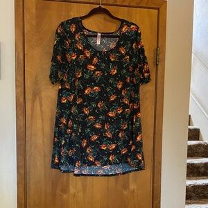 LuLaRoe Black Floral Short Sleeve Top